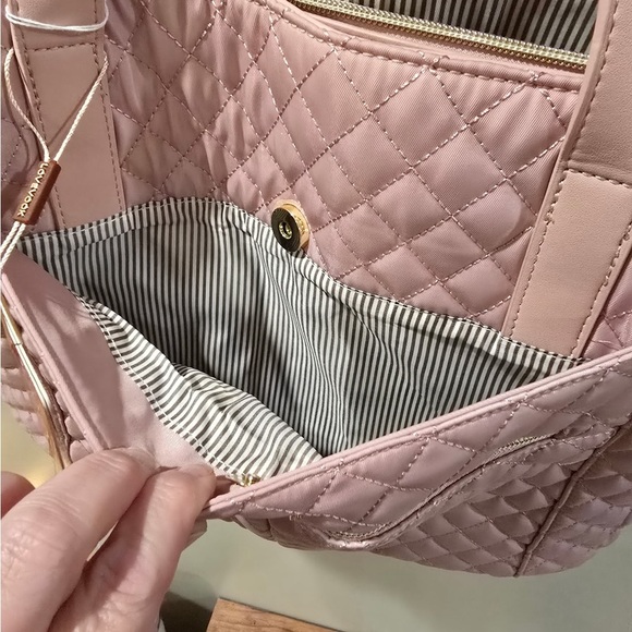 NWT LOVEVOOK Pink Quilted Tote Bag with Wristlet - Picture 7 of 10
